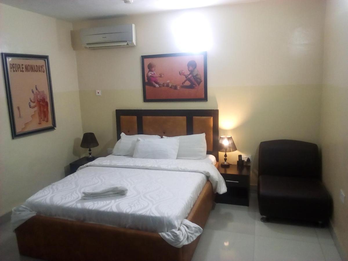 Primal Aparthotel Ikoyi Lagos Bagian luar foto