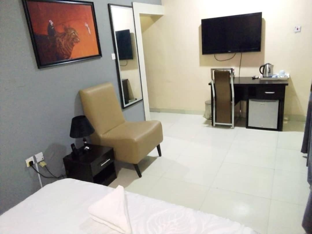 Primal Aparthotel Ikoyi Lagos Bagian luar foto