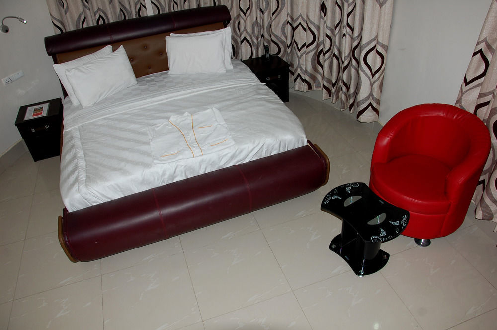 Primal Aparthotel Ikoyi Lagos Bagian luar foto