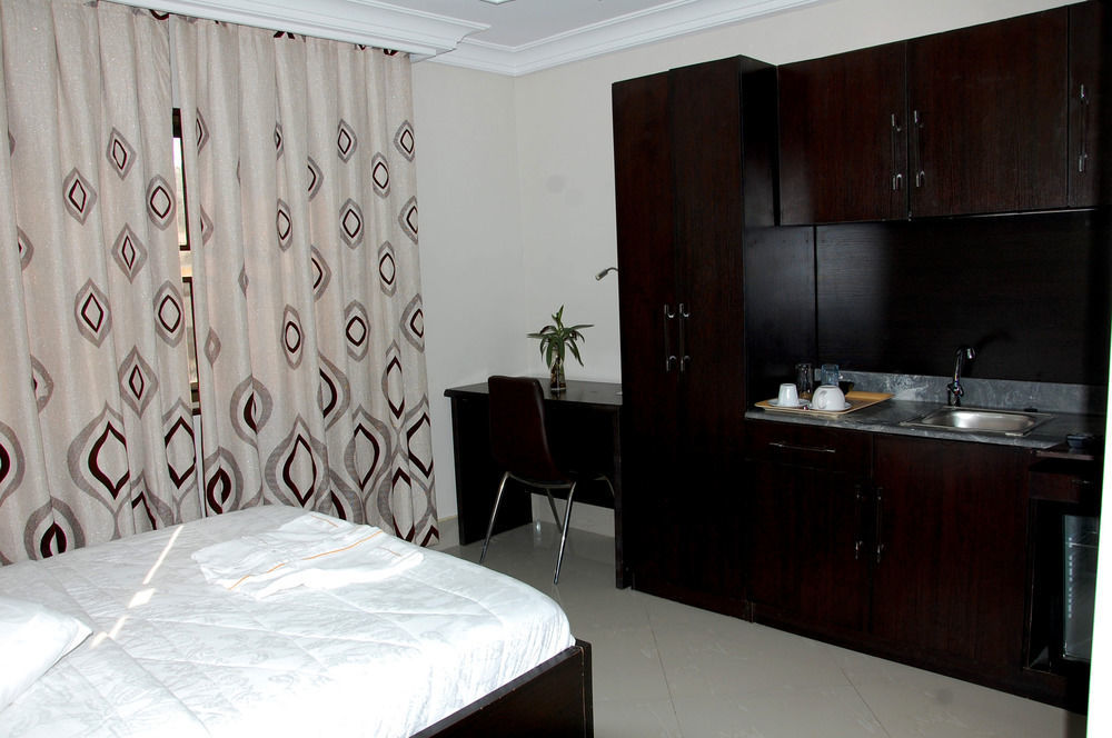 Primal Aparthotel Ikoyi Lagos Bagian luar foto