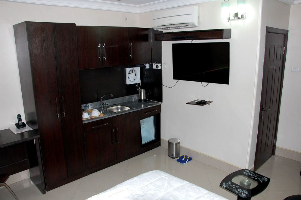 Primal Aparthotel Ikoyi Lagos Bagian luar foto