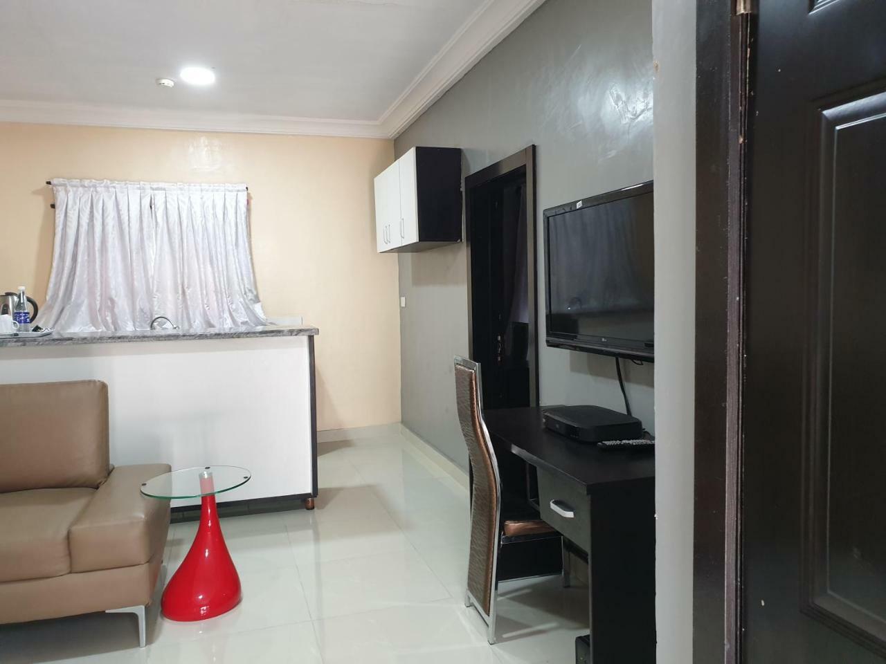 Primal Aparthotel Ikoyi Lagos Bagian luar foto